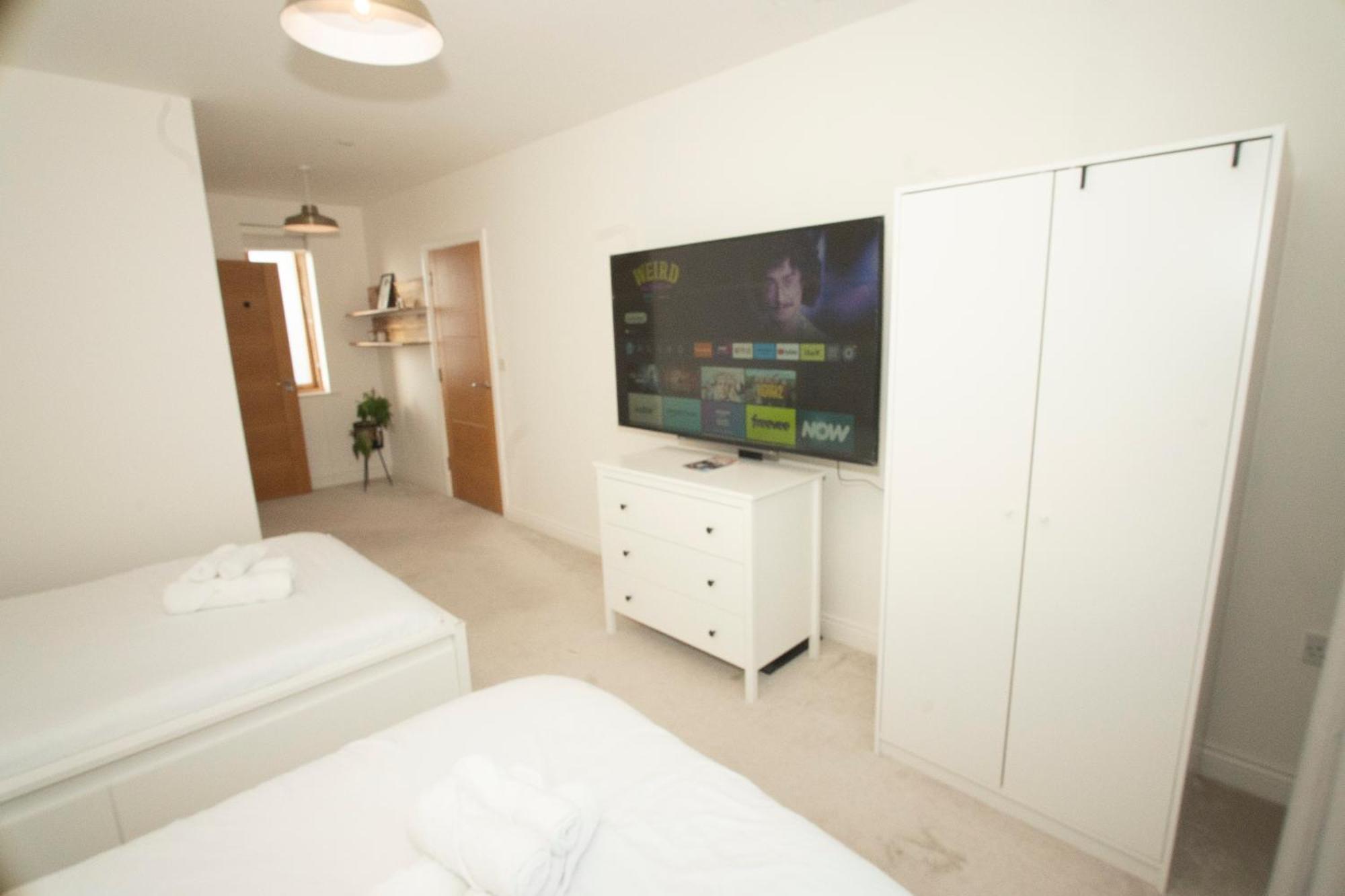 Spacious 4Br 4Ba Gated Townhouse With Balconies, Central Jq Birmingam Exterior foto