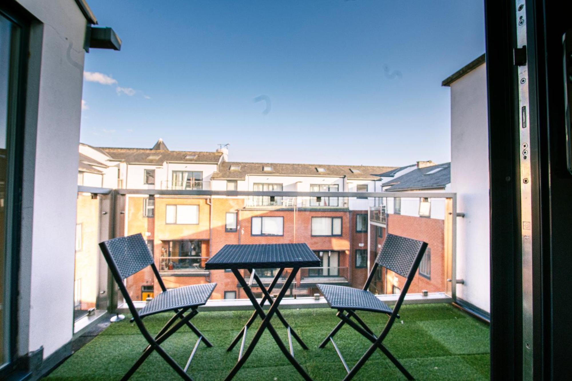 Spacious 4Br 4Ba Gated Townhouse With Balconies, Central Jq Birmingam Exterior foto